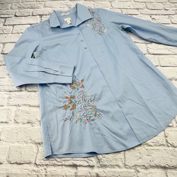Chico's Tops - Chicos Embroidered Shirt Blouse Light Blue No Iron Size 1 Large Tunic Pockets